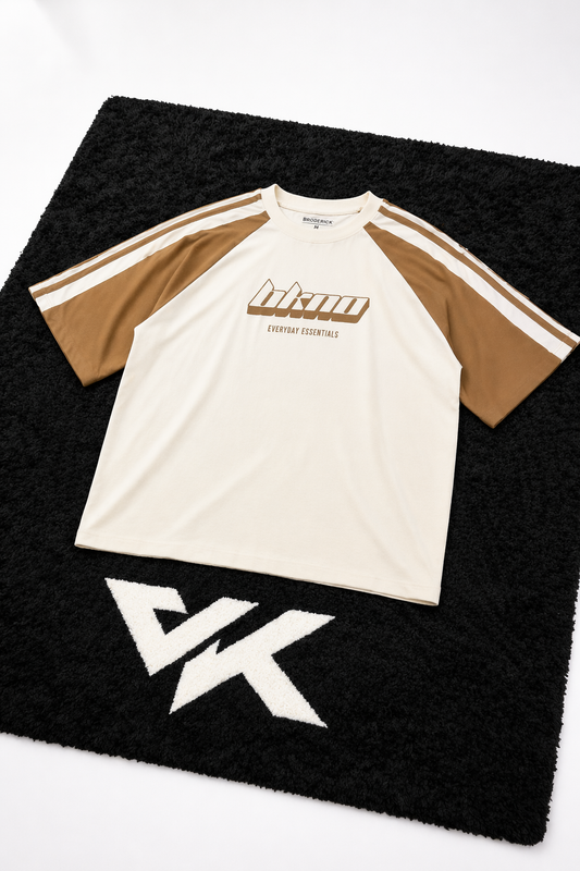 Remera Oversize Street 23 – Cream/Brown