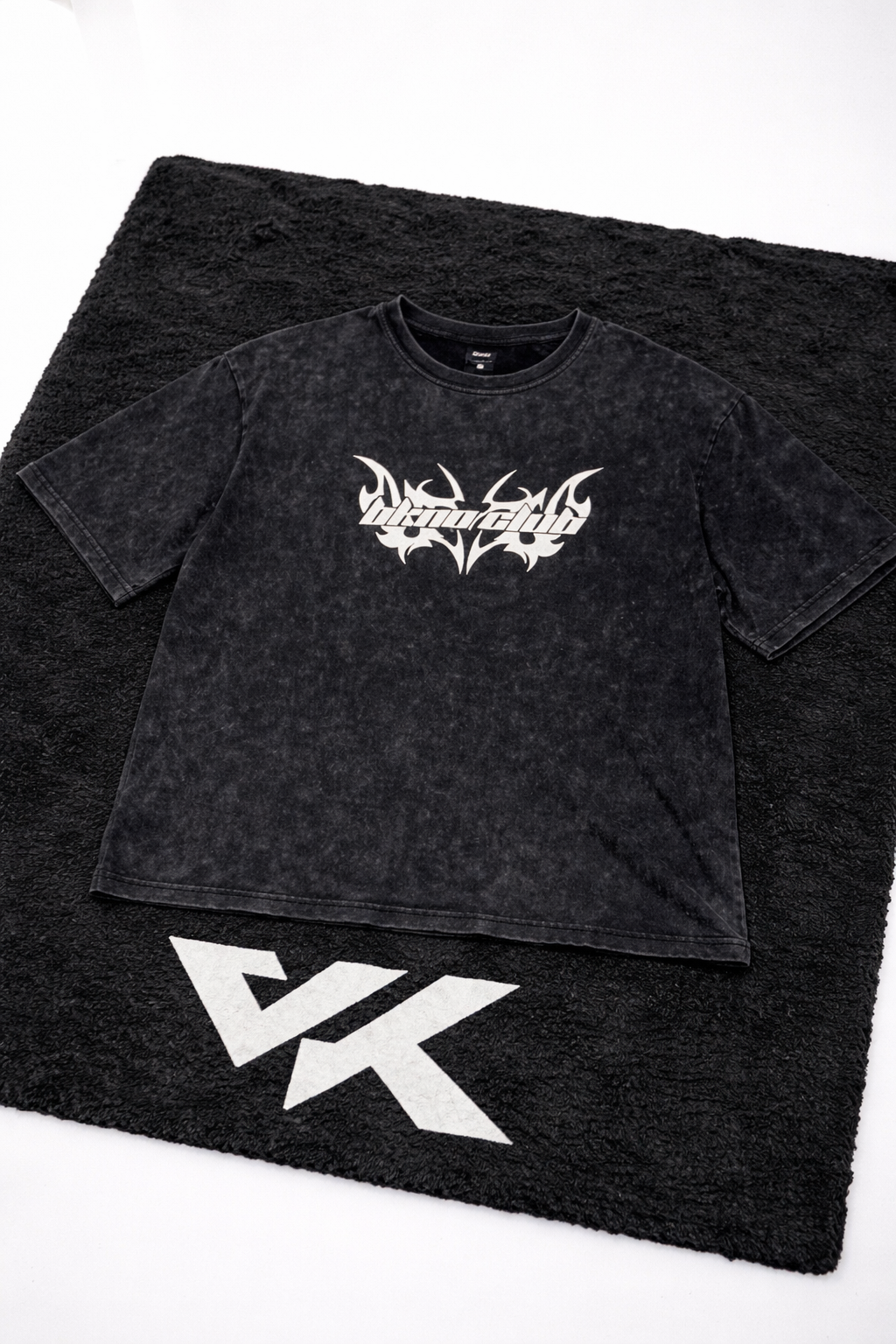 Remera Oversize Tribal Fade – Black